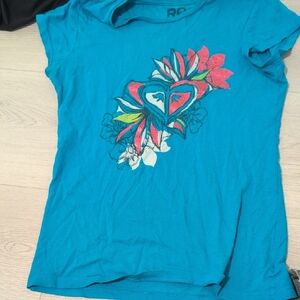 Roxy Teal Short Sleeve Tee with Floral Heart Graphic